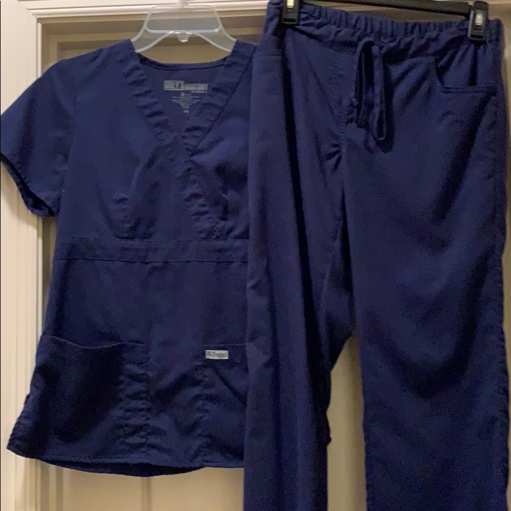 Grey’s Anatomy navy blue top XS bottom XSP